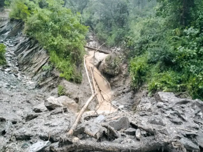 imd warn huge rain in sepetember landslides and flash floods in uttarakhand weather update
