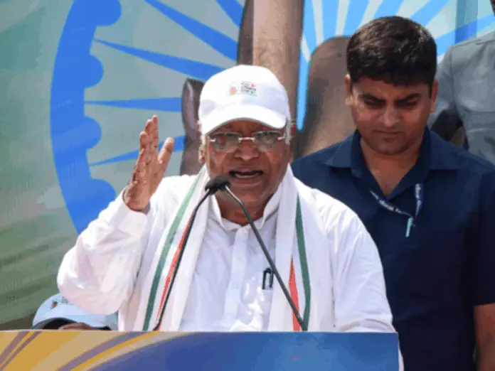 mallikarjun kharge slams election commission told bjps back office in vote chori, मल्लिकार्जुन खड़गे