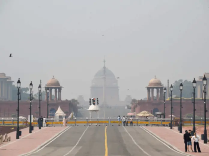 delhi aqi 350 or 1100 cpcb vs aqair which is more correct