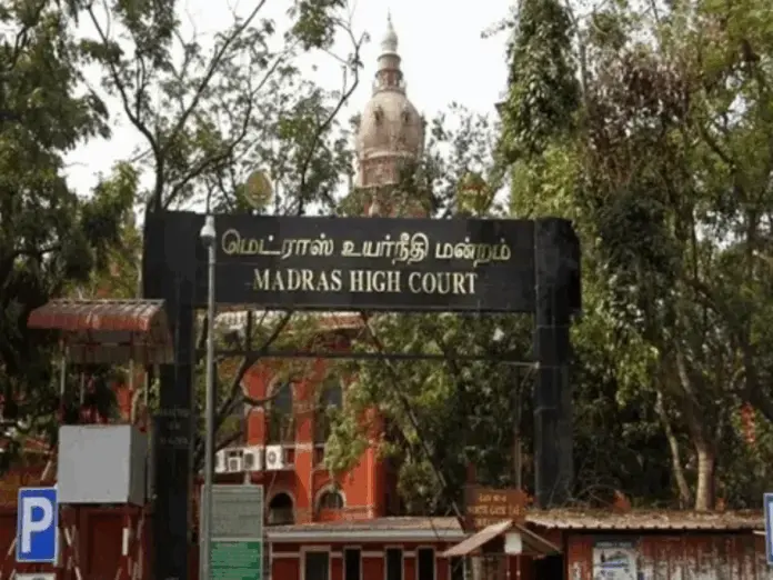 MADRAS HC SLAMS STATE FOR NOT ALLOWING PUBLIC PROPERTY TO HINDU MAN IN CHRISTAIN MAJORITY VILLAGE, मद्रास हाई कोर्ट