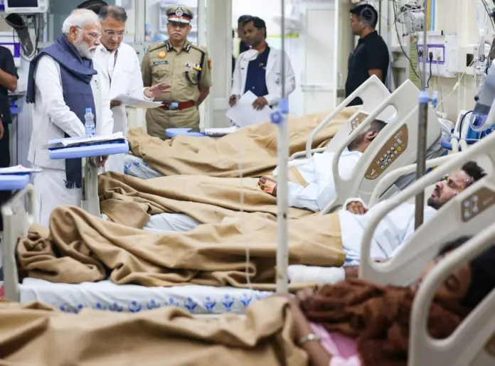 PM Modi meets victims of Red Fort car blast