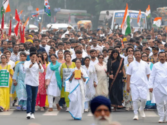 mamta banerjee leads rally against sir abhishek banerjee claims 7 people dead due to fear of the process