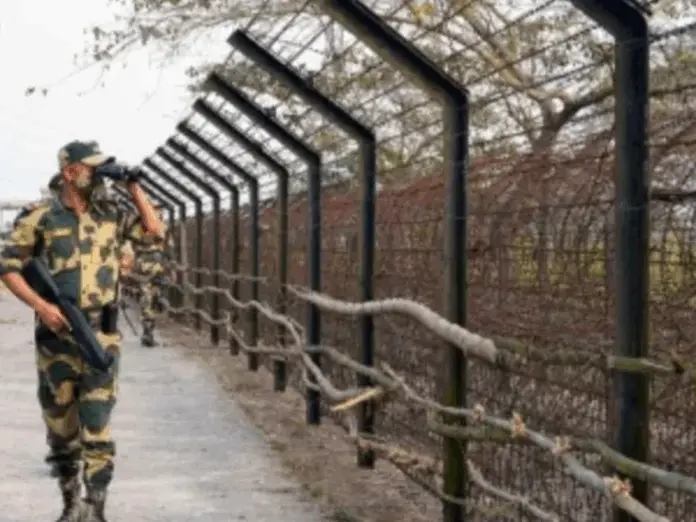 bsf ig ashok yadav told 69 active launch pads 120 militants waiting to infiltrate, जम्मू-कश्मीर