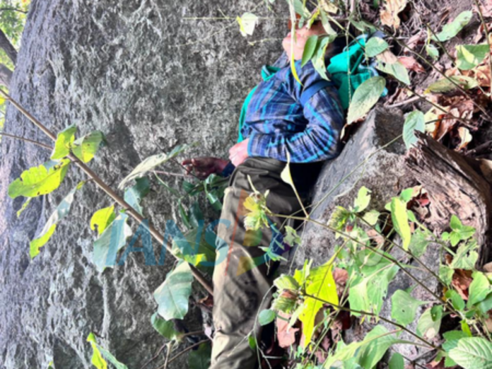 odisha security forces killed top maoist ganesh uike carrying 1.1 crore rupee award with 3 others, गणेश उइके