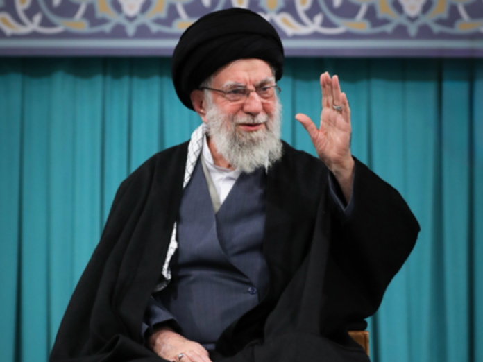 iran supreme leader ayatollah ali khamenei warns if america attack there would be war, ईरान