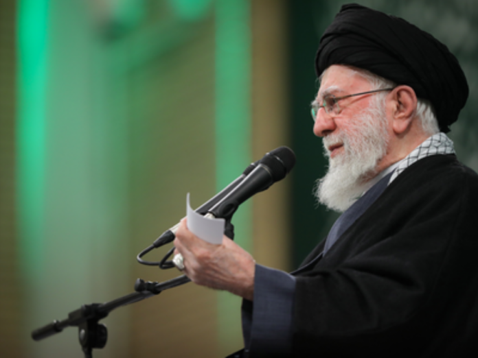 iran supreme leader khamenei to countrymen to fight with unity against enemy amid tension with us, ईरान