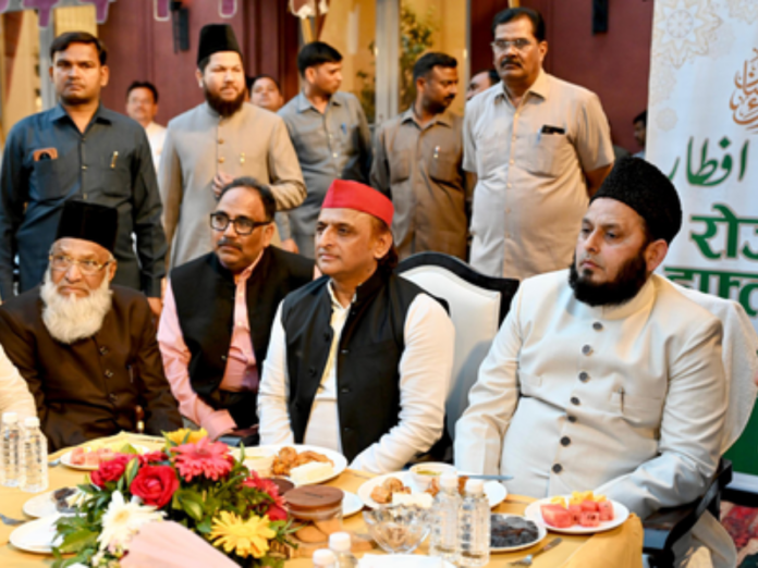 akhilesh yadav said we want nitish kumar as pm but will retire from rajyasabha mp, अखिलेश यादव