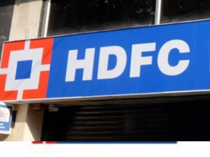hdfc bank fires 3 officials including branch banking chief sampath kumar