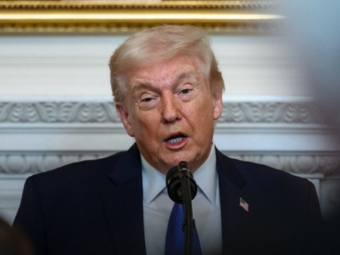 no deal except uncoditional surrender trump warning to iran amid tension, ईरान