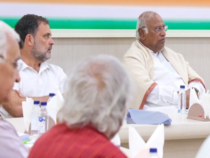 Rahul Gandhi And Mallikarjun Kharge (Photo- IANS)