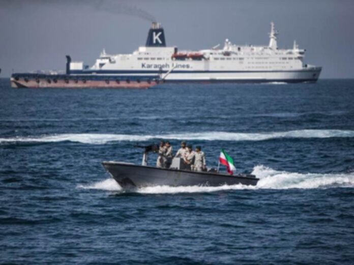 cargo ship bound to gujarat among two seized by iran in strait of hormuz, कार्गो शिप, ईरान, होर्मुज जलडमरूमध्य