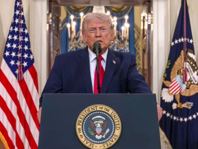 iran is in state of collapse donald trump told tehran requested for opening strait of hormuz, ईरान, अमेरिका, स्ट्रेट ऑफ होर्मुज