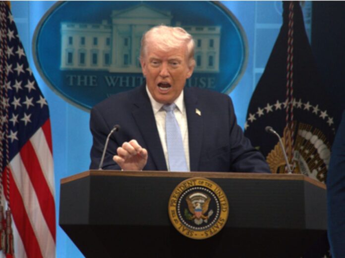 us iran war donald trump threaten tokill iranian ships which came near american blockade, अमेरिका, ईरान, डोनाल्ड ट्रंप