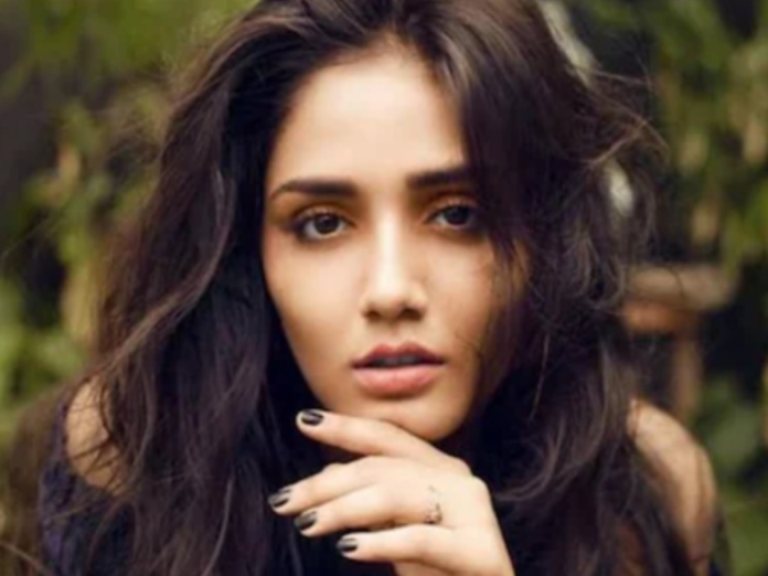 Twisha Sharma, त्विषा शर्मा