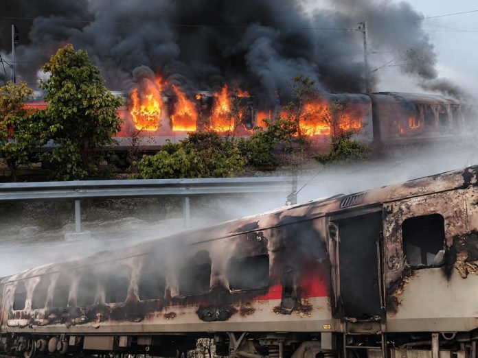 train fire, rajdhani express fire, kota,