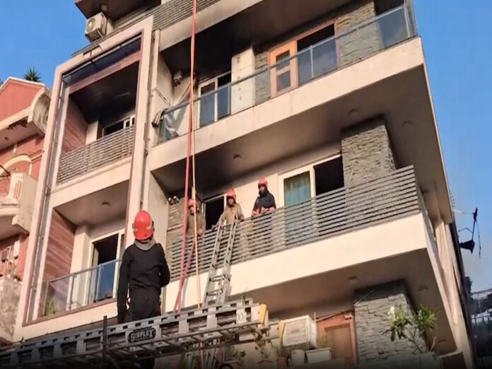 delhi fire, vivek vihar fire, delhi news,