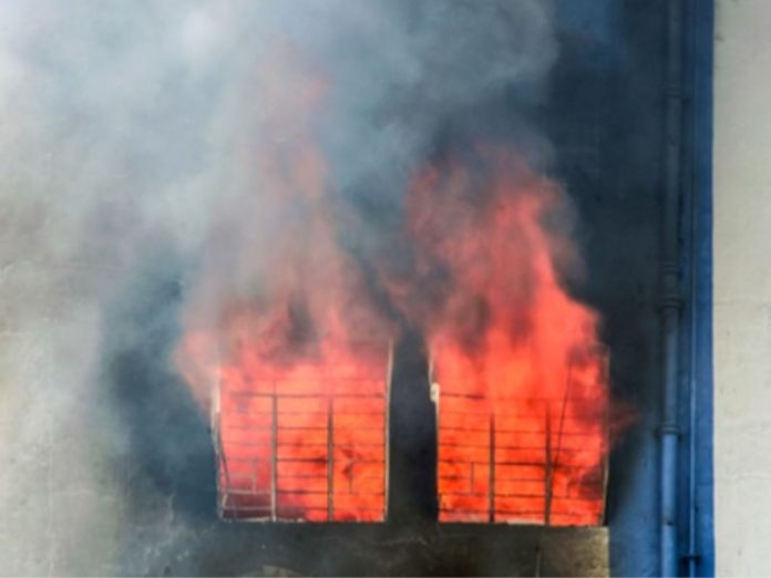 FIRE ERUPTS IN MYSORE PUB TWO KILLED SEVERAL INJURED, मैसूर