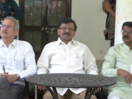 sanjay-rout-big-claim-amid-shivsena-ubt-rebellion-buzz-said-mps promised to 50 crore rupees, संजय राउत