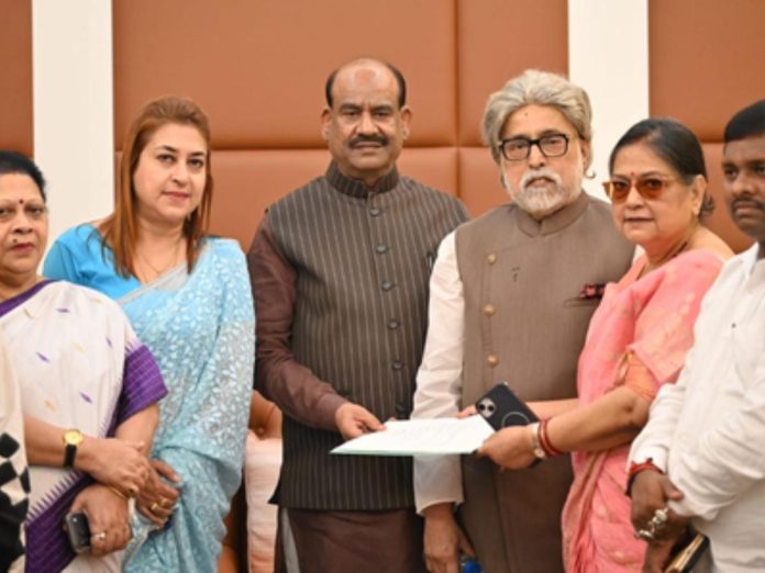 tmc rebel mps join tripra ncp to support nda, टीएमसी