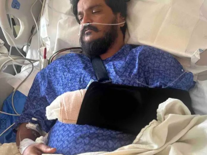 Indian man in America asked about his religion and stabbed 15 times, अमेरिका